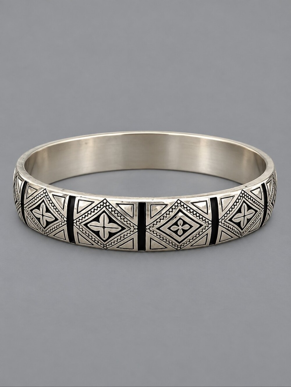 VTG BRIGHTON Silver Plated Cross Engraved Bangle Bracelet